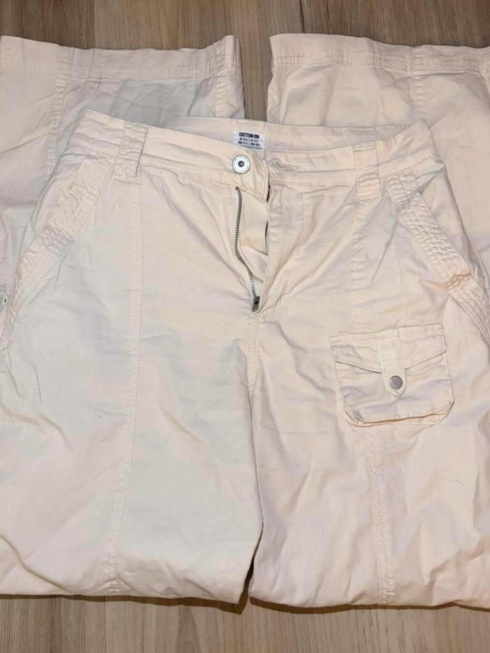 Cotton On Cream Cargo Shorts